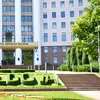 Parlamentul de la Chișinău face un gest de normalitate: româna rămâne acasă la ea