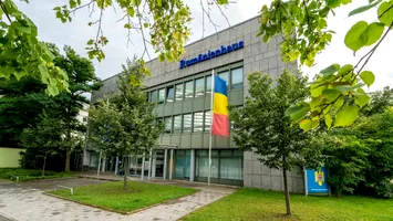 Diplomație pe repede-înainte: de la SRI și o primărie de comună, direct în Consulatul României din München