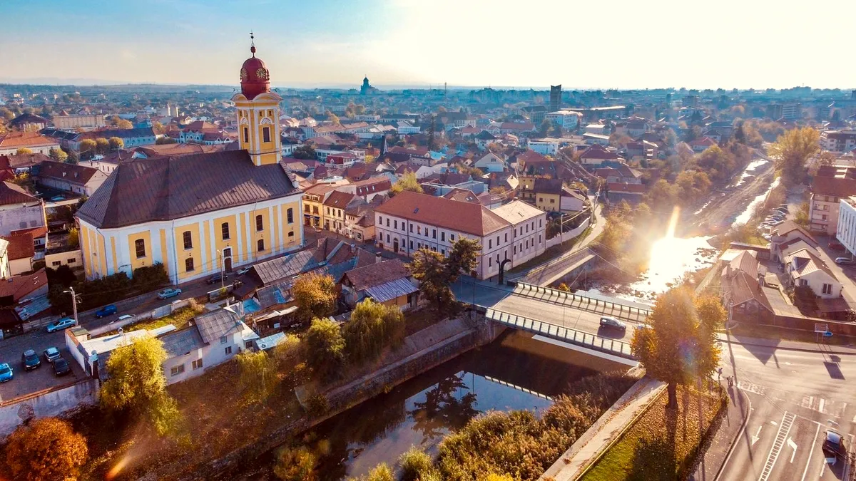 Orașul în care să nu te muți niciodată. Străinii îl iubesc, dar românii ar face bine să stea departe de el