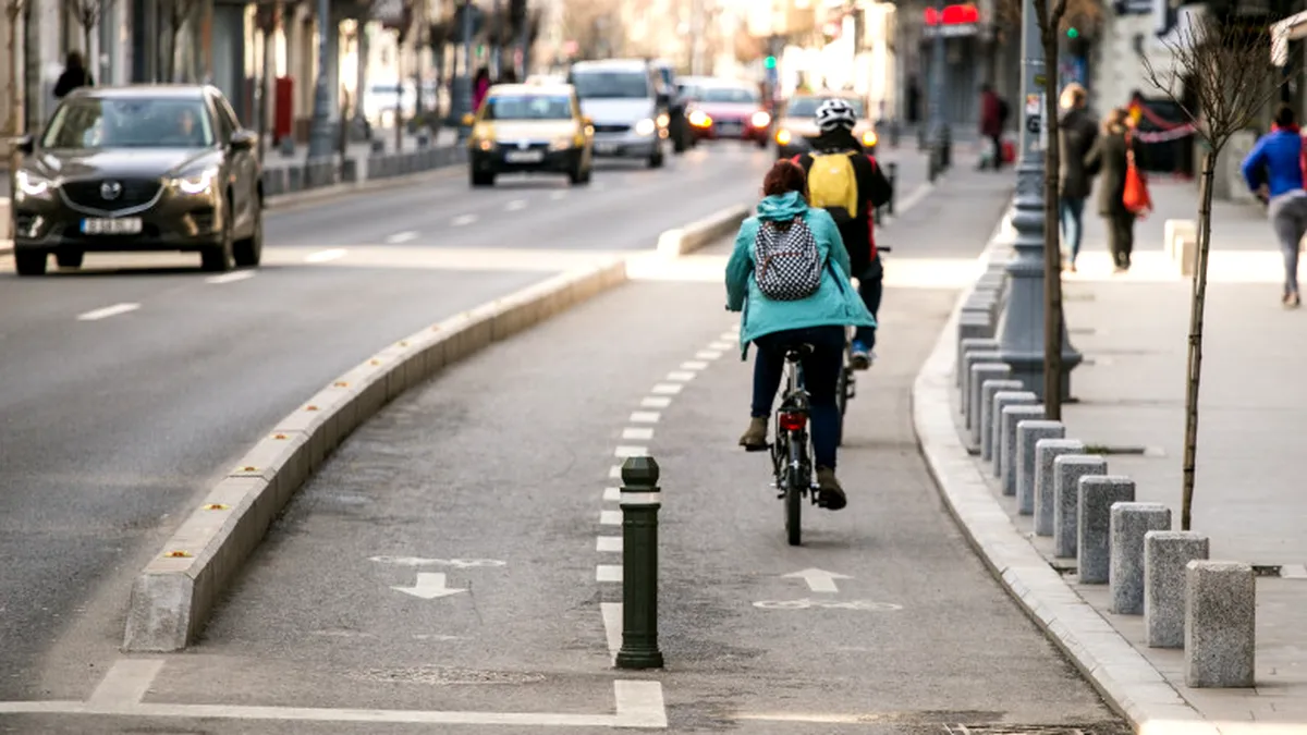 Capitala – în coada clasamentului european al numărului de „străzi școlare“ și piste de biciclete protejate