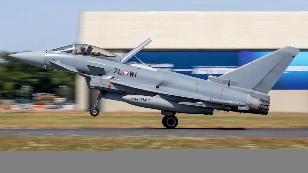Forțele Aeriene Române: Efectuăm zboruri în regim de viteză supersonică cu Eurofighter 2000 Typhoon