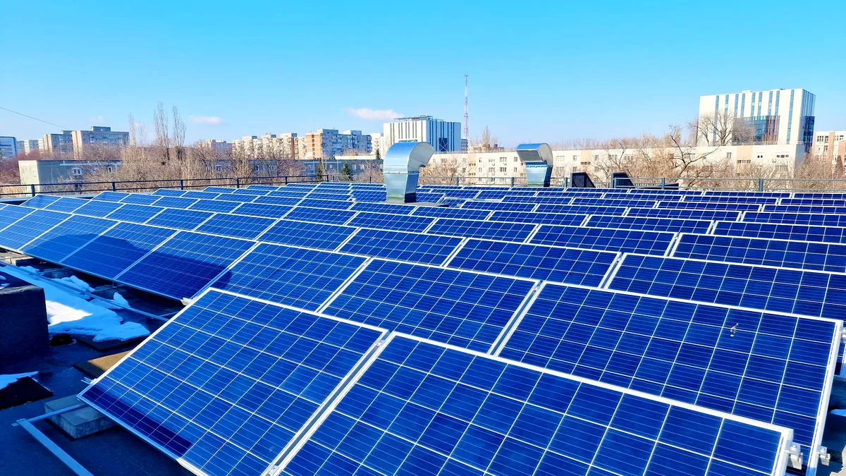Şcoli alimentate cu fotovoltaice în Sectorul 3: Proiect de 5 milioane de lei