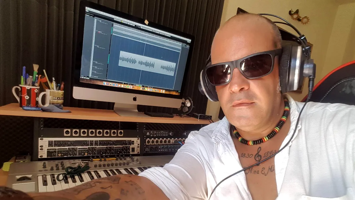 Cine e Corrado Puliatti, sicilianul cu patru discuri de platină și unul de aur, îndrăgostit de România