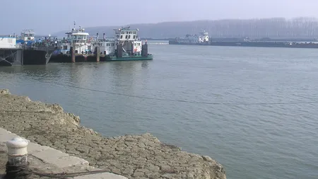 Din cauza nivelului scăzut al Dunării navigația se desfășoară cu dificultate. Armatorii înregistrează pagube uriașe
