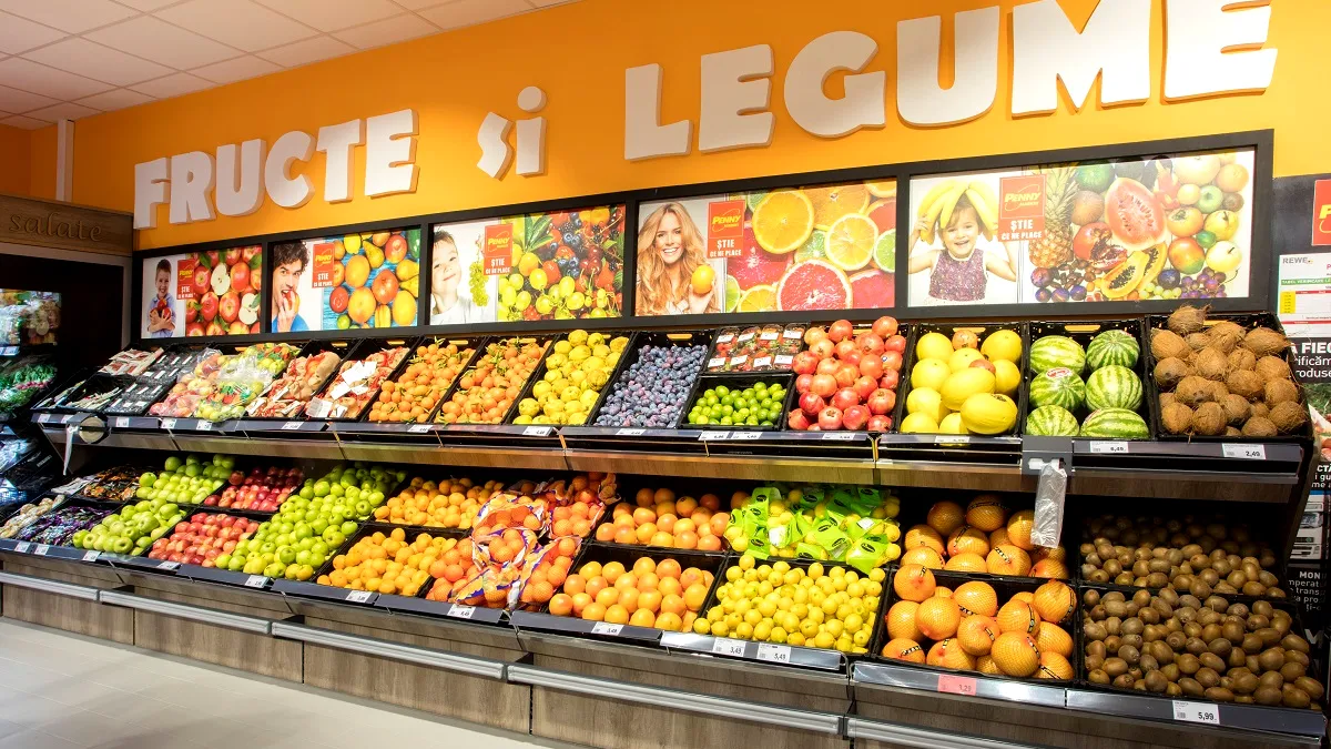 ANPC a descoperit fructe cu pesticide într-un lanț mare de supermarketuri. Valorile, mult peste limita admisă