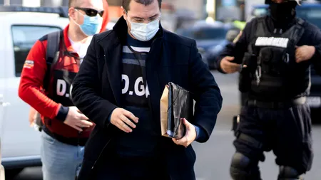 Zece angajaţi de la Serviciul de Înmatriculări Timişoara, ridicaţi de ofiţerii DGA
