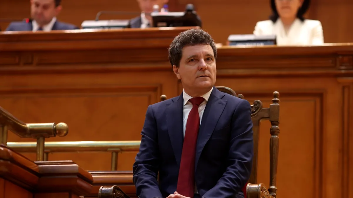 Nicușor Dan începe miercuri discuțiile pentru formarea noului Guvern. Întâlniri informale cu toate partidele parlamentare