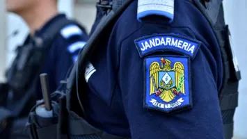 Jandarmi atacați cu diverse obiecte, la mitingul AUR. Autorii urmează să fie sancționați, asigură Jandarmeria