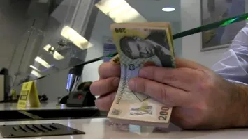 RCC scade de la 1 aprilie 2026. Rate mai mici pentru românii cu credite în lei