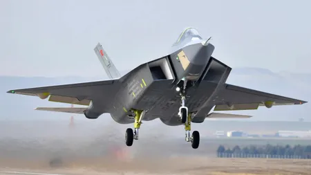 Turcia intră în clubul restrâns al producătorilor de avioane de luptă de ultimă generație. Cui vinde aeronavele Kaan (Video)