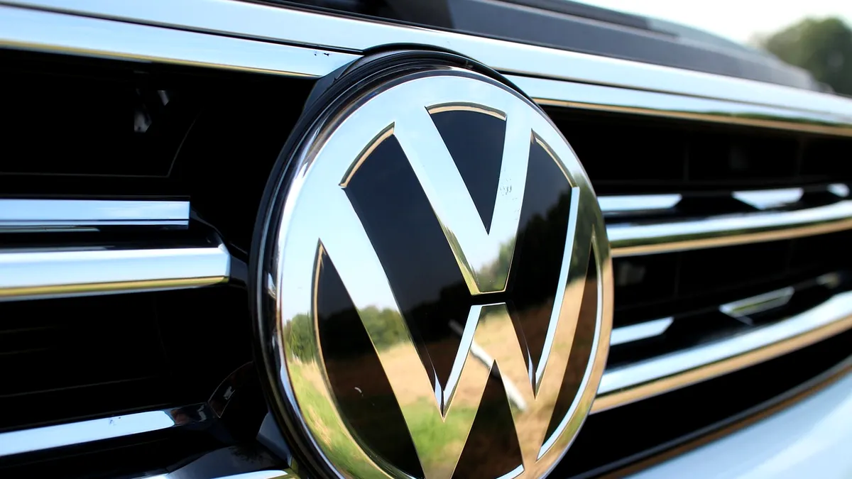 Volkswagen își mută producția în SUA: Tarifele forțează o reconfigurare globală