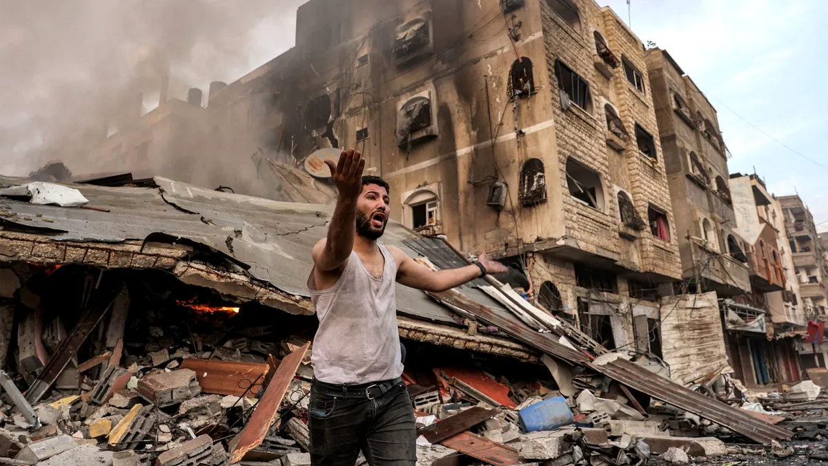 Israelul decimează Hamas în timpul 