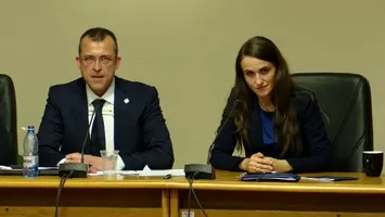 Deputatul UDMR care a susținut-o pe Oana Țoiu a fost șomer până să ajungă în Parlament