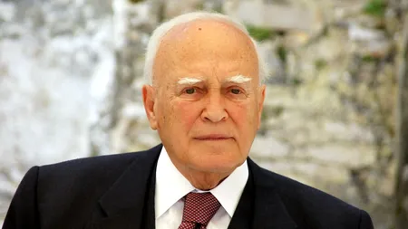 Fostul preşedinte al Greciei, Karolos Papoulias, a murit