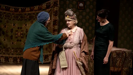 Trei generații de femei, o singură rană: seara în care Teatrul Odeon a tulburat Festivalul Internațional de Teatru „Povești”