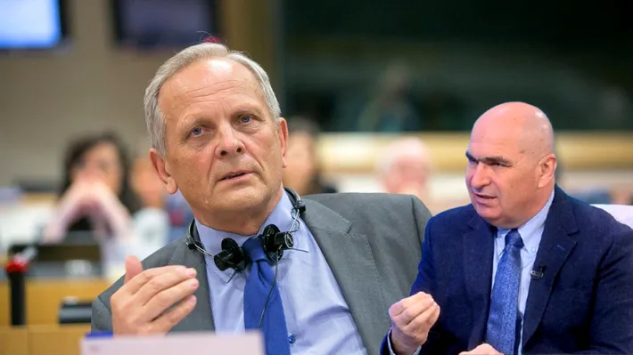 Theodor Stolojan critică planul lui Bolojan pentru administrație: „Reducerea nu e reformă, e măsură pompieristică”