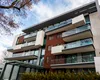 Prețurile apartamentelor ar putea scădea cu 50%, avertizează un economist