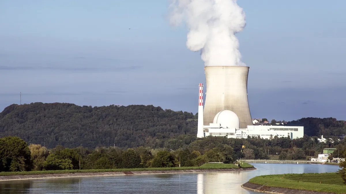 Ministrul Energiei dezbate, la Praga, cu americanii, despre programul de energie nucleară al României
