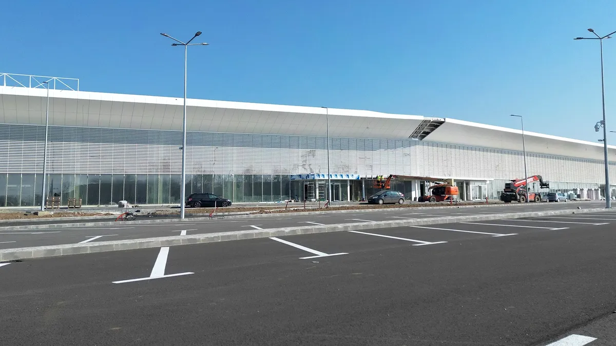 Erbașu se apropie de final cu noul terminal de 115 milioane de euro al Aeroportului Craiova. Sunt pregătite deja și zborurile de vacanță