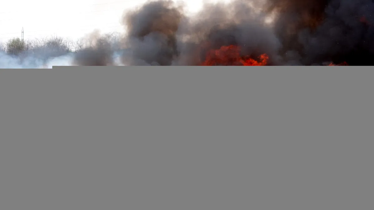 Buzău: Incendiile de vegetaţie uscată în creştere cu 171%
