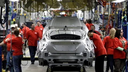 Producția de autoturisme din România, în scădere