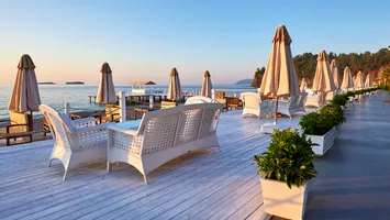 Privarea de vacanță la nivel UE: România, Grecia și Bulgaria, printre țările cu cele mai populare destinații turistice, dar ai căror cetățeni nu își permit vacanțe
