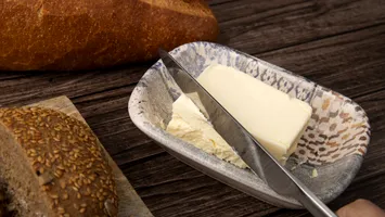 Inovație alimentară: unt fără lapte creat în laborator, cu emisii zero de carbon