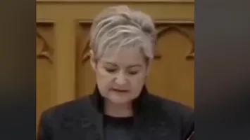 Deputată din Ungaria, jurământ în limba română în Parlament. „La București s-ar umfla în pene șovinii”