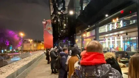 Cât a ajuns să coste un sos, online, după ce McDonald’s a anunțat că se închide în Rusia