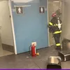 Incendiu la Aeroportul Otopeni, în plină noapte. O femeie ar fi dat foc unui coș de hârtii din toaletă