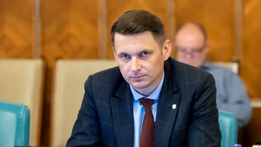 Președintele Senatului vorbește despre tensiunile din coaliție. Mandatul de premier al lui Bolojan „nu este negociabil”