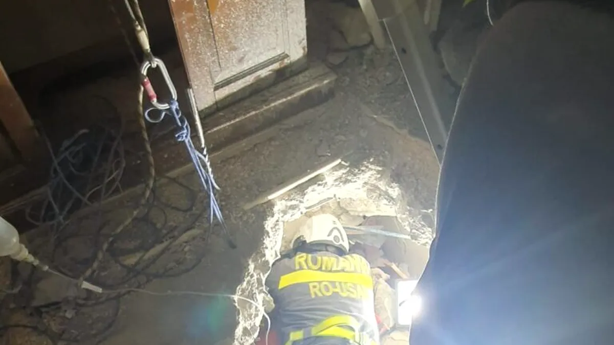 Cutremur Turcia. Echipele de salvatori români au scos o femeie în viață de sub dărâmături (VIDEO)