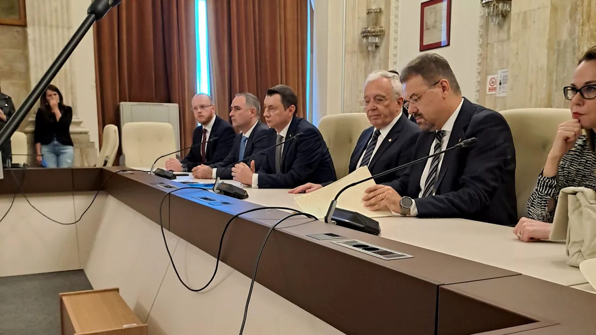 Candidații pentru noul CA al BNR, audiați în comisiile de specialiate ale Parlamentului