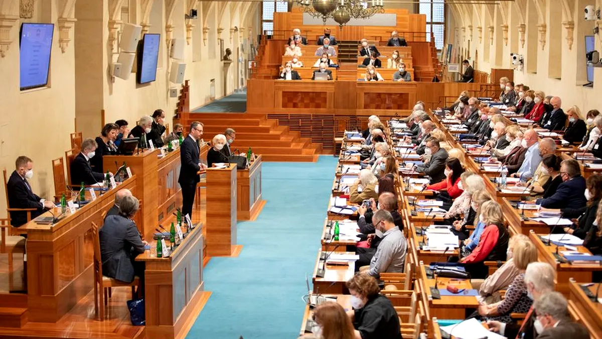 Republica Cehă: Alianţa de guvernare păstrează majoritatea în Senat în urma alegerilor parţiale