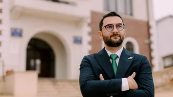 Contabilitate creativă la Piatra-Neamț, în vremea liberalului Carabelea: abateri de peste 30 de milioane de lei