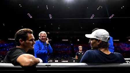 Tenis: Federer şi-a încheiat cariera cu o înfrângere la dublu, alături de Nadal, în Laver Cup