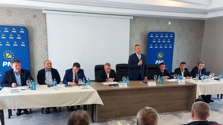 Premierul: Uzina de la Cugir se înscrie în ansamblul industriei de apărare, care necesită investiţii şi tehnologie nouă