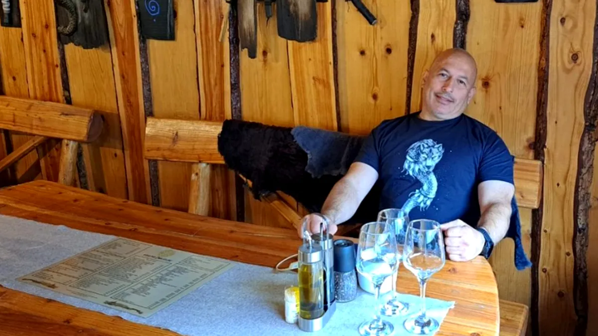 Cine este, de fapt, patronul de la pensiunea Ferma Dacilor