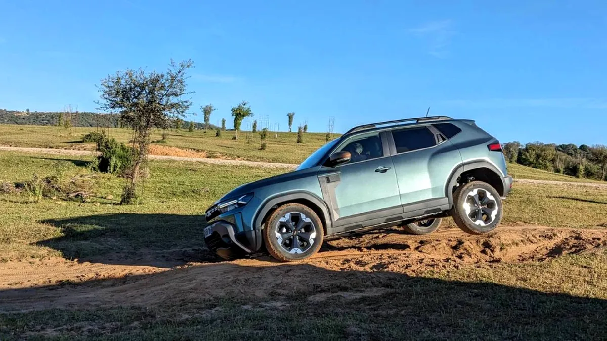 Dacia aduce o nouă propulsie 4x4 electrificată pe Duster și Bigster. Cele mai noi informații