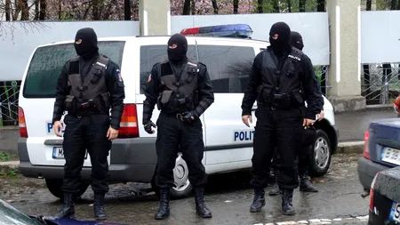 DIICOT Cluj. Percheziții la un lider LGTB: droguri și minori exploatați sexual!