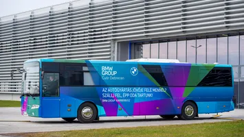 BMW construieşte lângă Oradea o uzină auto completă. Face angajări şi va începe în acest an producţia de serie a modelului electric SUV Neue Klasse