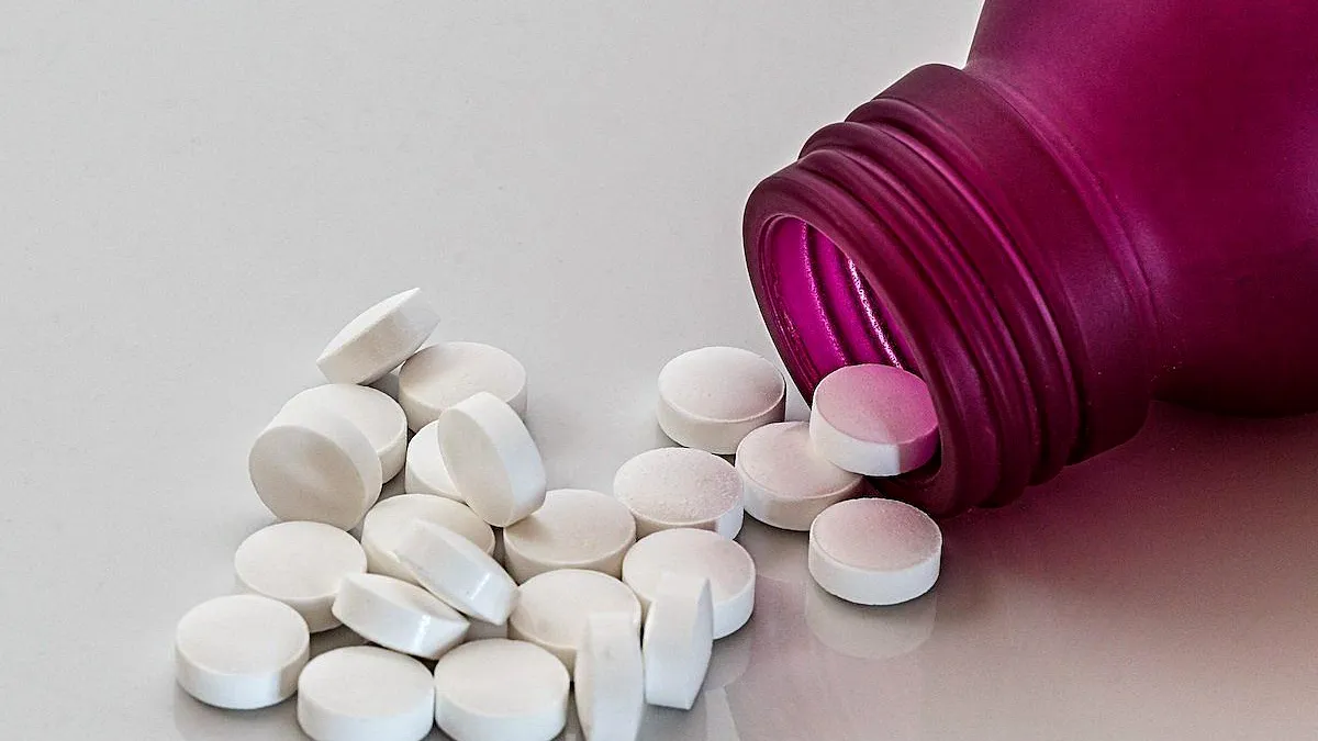 Amenzi peste 2.000 de lei pentru trei farmacii veterinare care au vândut Ivermectină fără rețetă