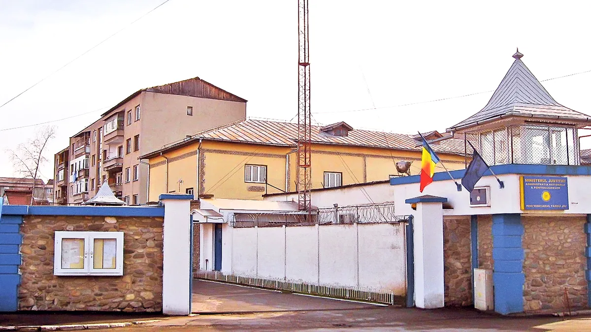 Situație șocantă în Penitenciarul Târgiu Jiu: bucătarul păzește deținuții