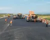Cu PNRR nu e de glumă! Umbrărescu s-a mobilizat și a venit cu asfaltul pe un lot din Autostrada Moldovei (VIDEO)