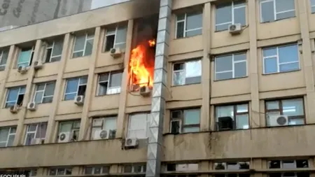 Primele imagini de la incendiul puternic din Spitalul de copii din Iași