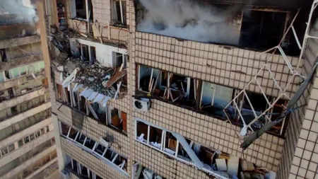Kievul, atacat cu rachete. Mai multe clădiri distruse, localnici evacuați