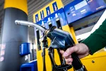 Paradoxul motorinei: De ce plătim ca și cum tot combustibilul ar fi din import