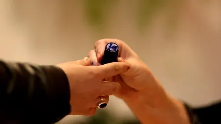Fraudă la vot, campanie ilegală și autocare suspecte la Iași: 27 de incidente electorale înaintea deschiderii urnelor