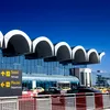 Scandal la Otopeni: Familie cu copil împiedicată să se îmbarce spre Londra, femeia ridicată de poliție VIDEO