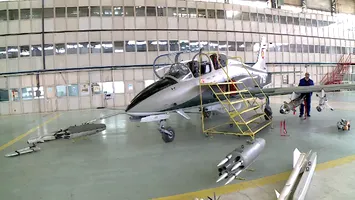 Schimbare de generații la Avioane Craiova. Fabrica are nevoie de noi profesioniști, care să-i înlocuiască pe cei ieșiți la pensie